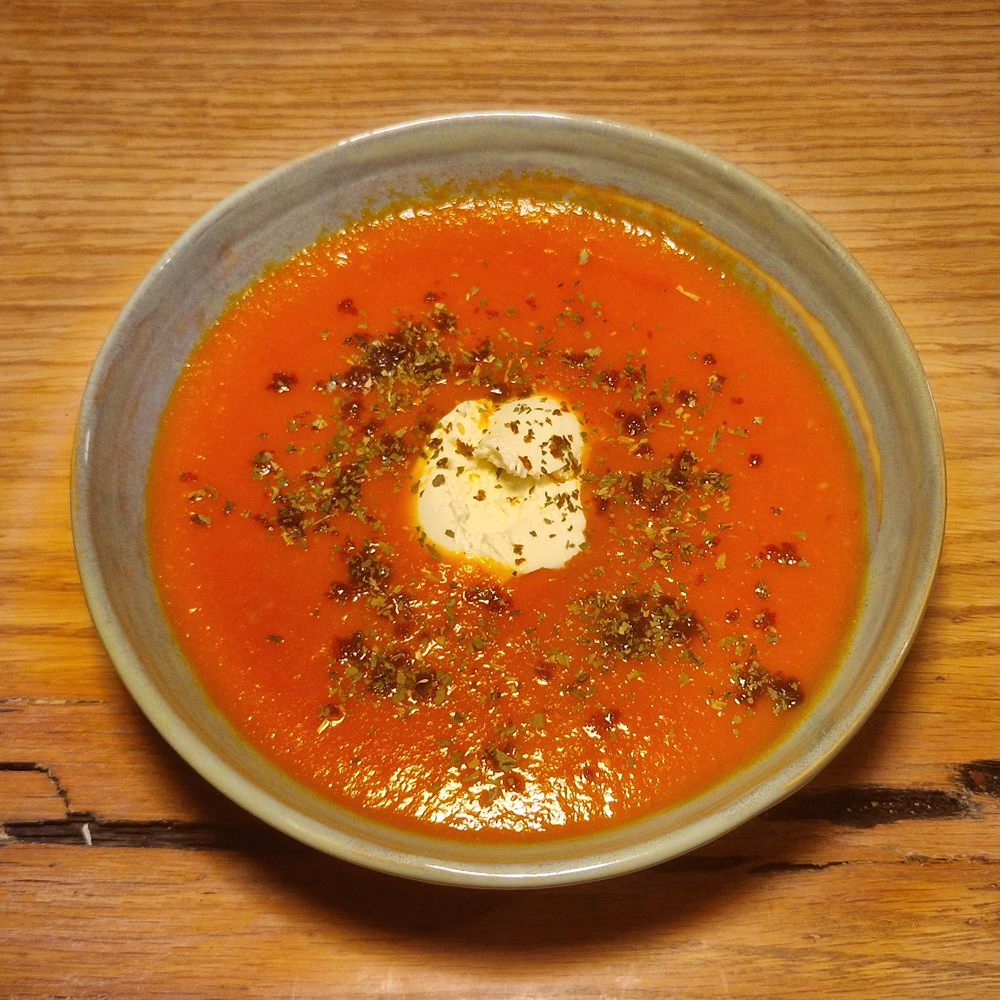 Romige groentesoep met spaghettata kruiden